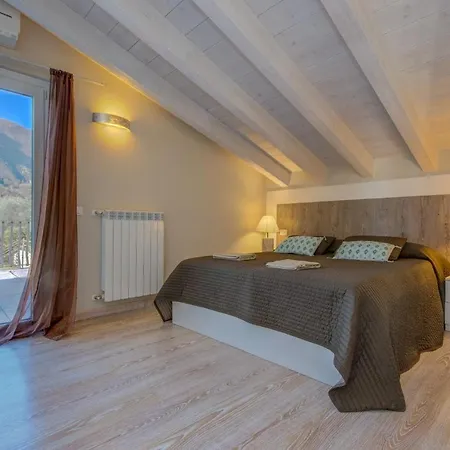 Ca Rossa Orchidea 1 By Garda Apartment Toscolano Maderno